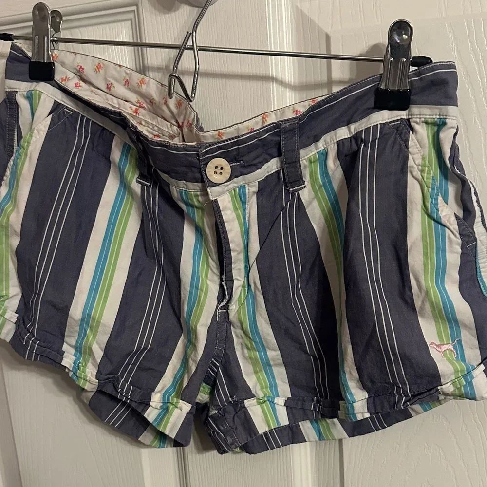 Pink Victorias Secret Vintage Striped Women's Shorts Size 2 EUC